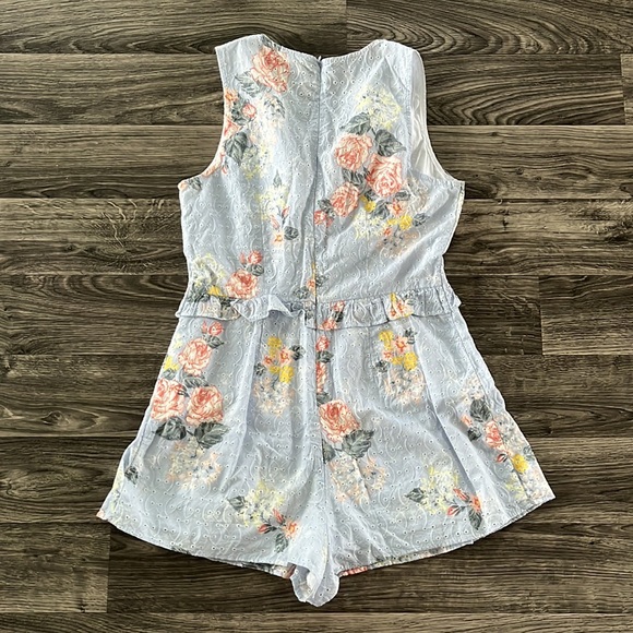 SOLD * Lily Loves Floral Romper - Picture 7 of 9
